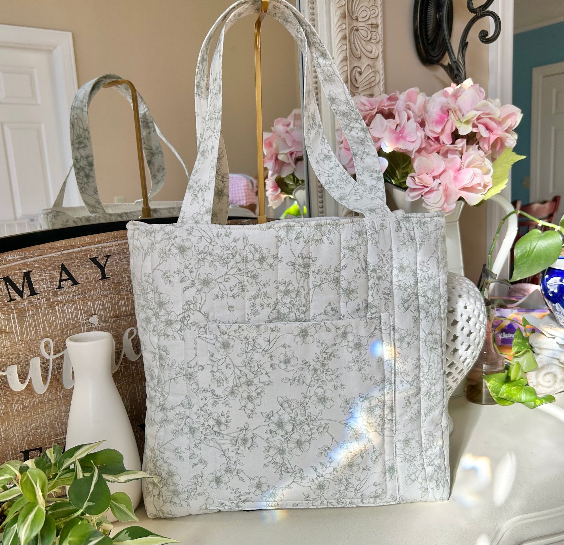 Medium Quilted Tote Bag - Willow