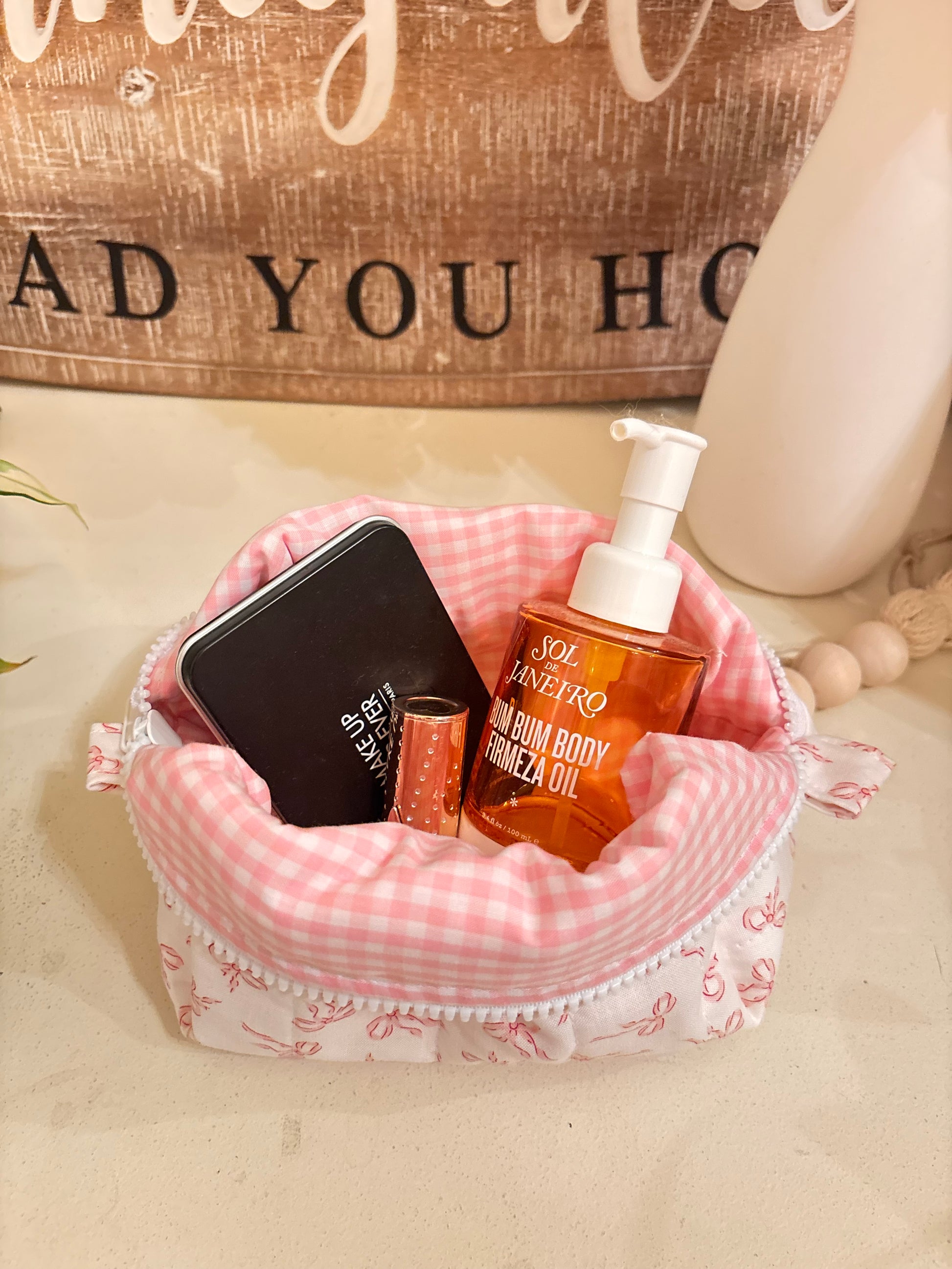 Small Makeup Bag - Coquette Bows