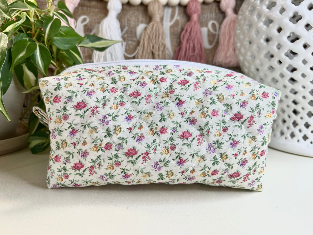 Traveler - Vintage Florals