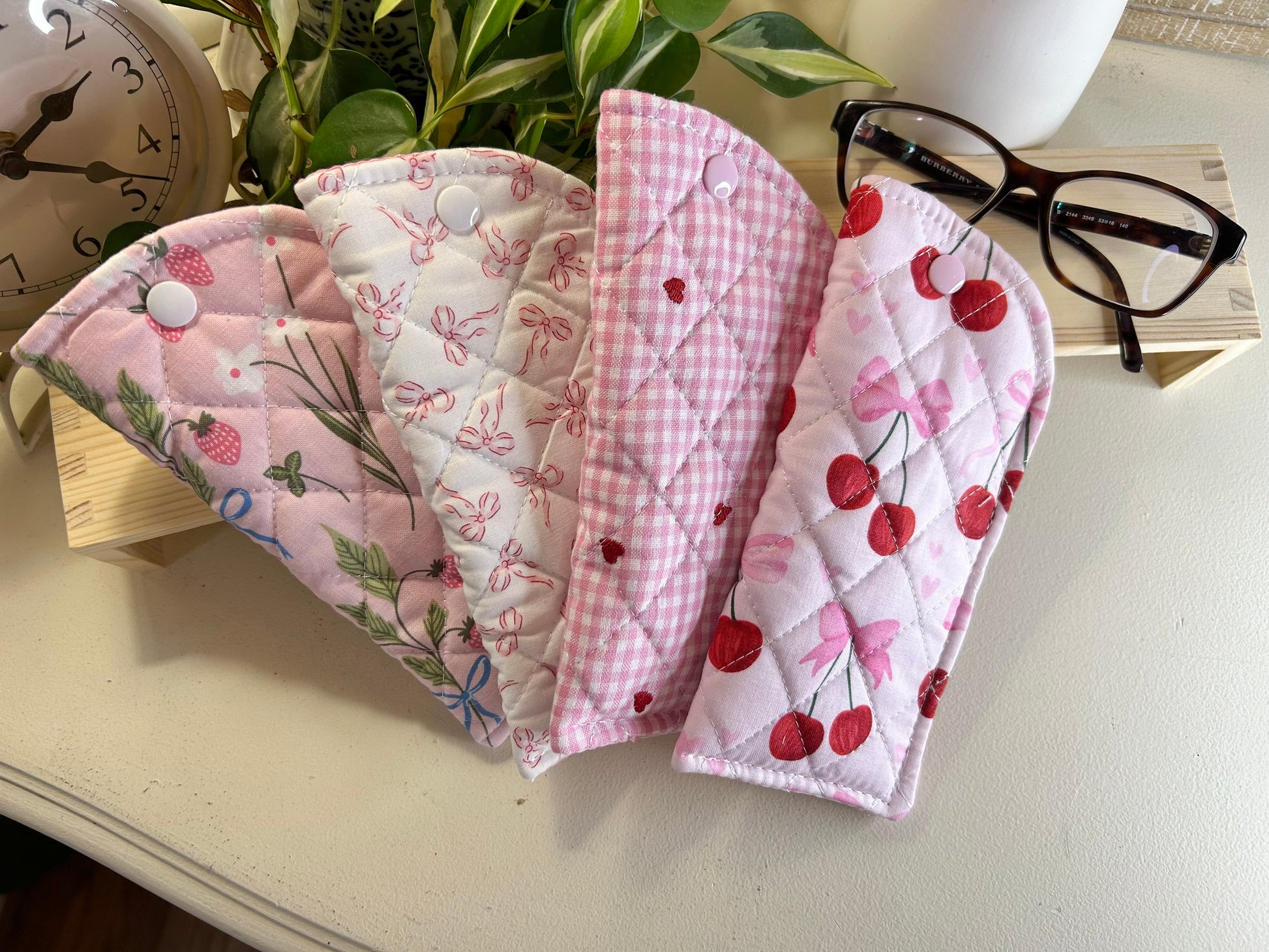 Eyeglasses Case -Cherries & Bows