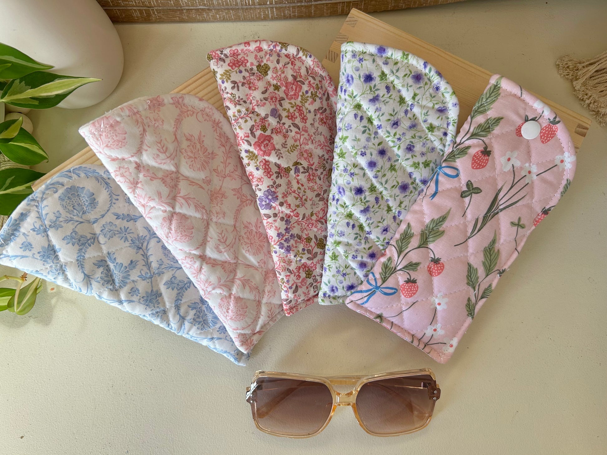 Eyeglasses Case -Strawberry Fields