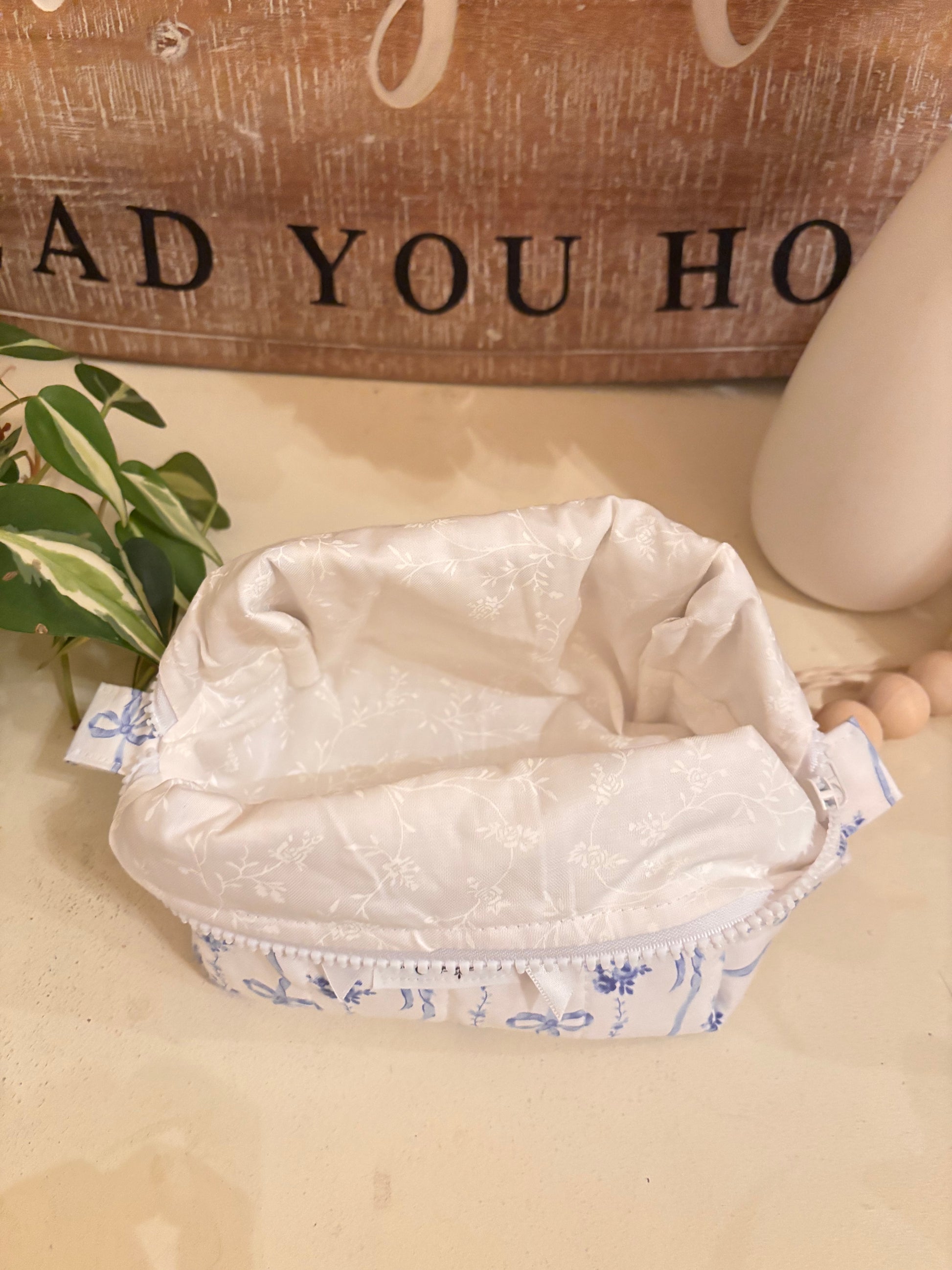 Small Makeup Bag - Blue Ribbons & Bows