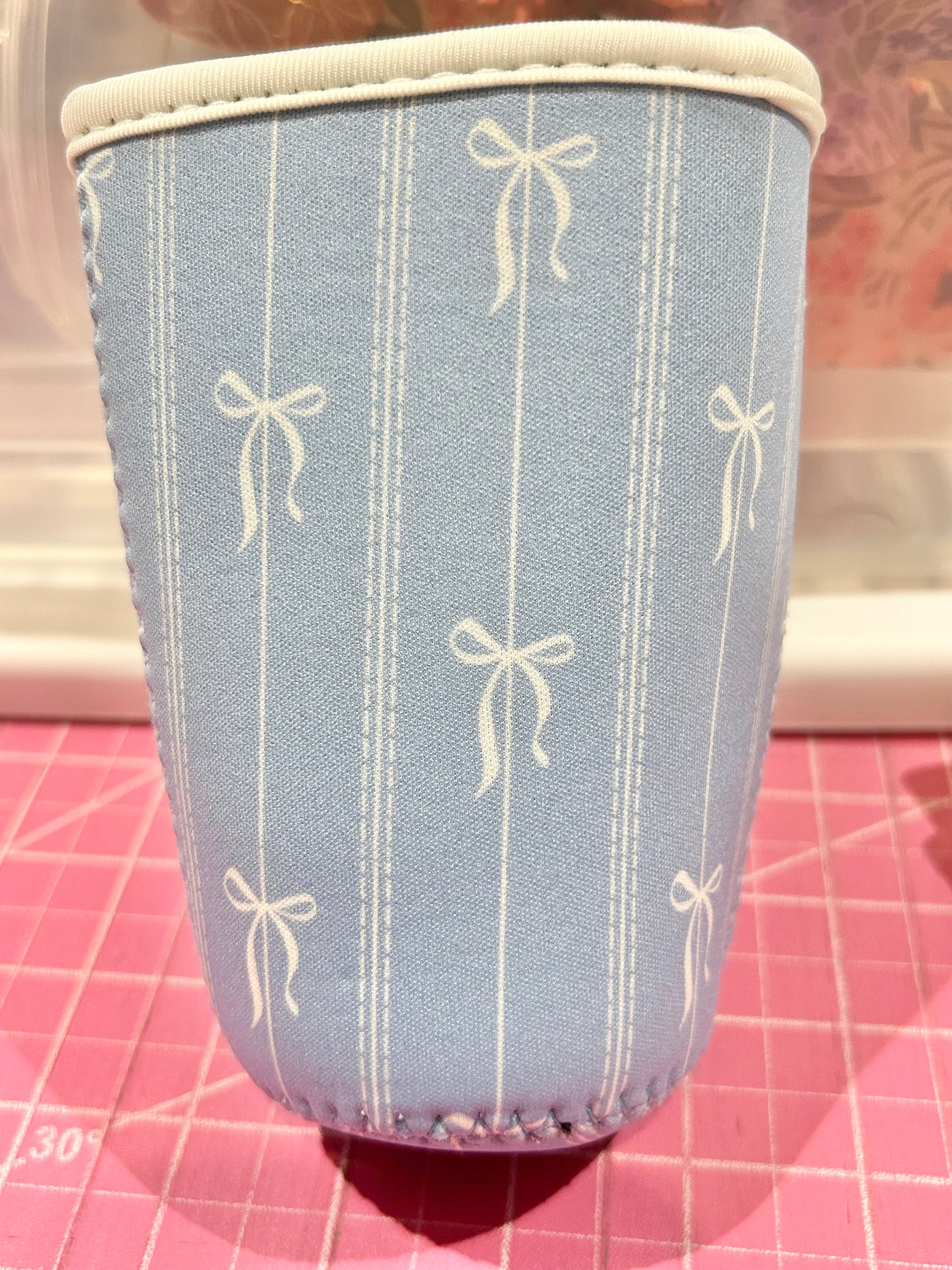 Cup Sleeve - Bows and Stripes