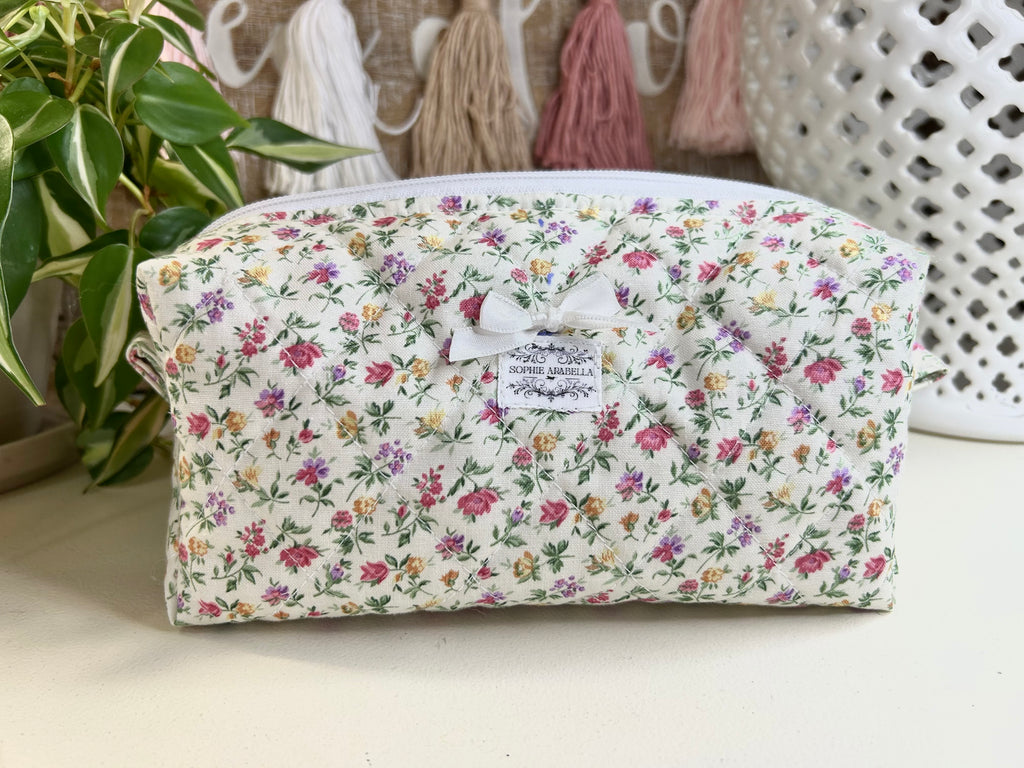 Traveler - Vintage Florals