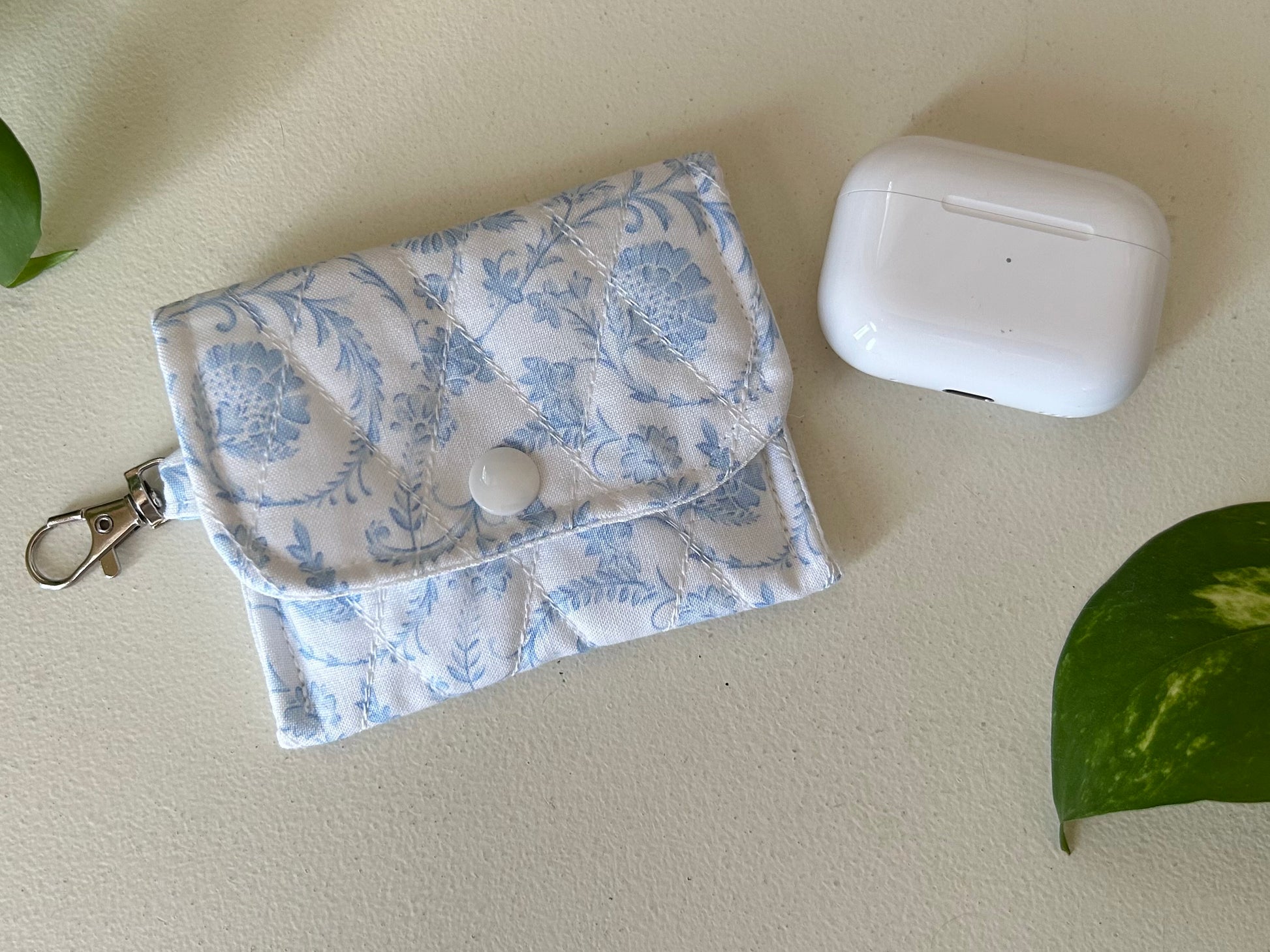 Earbud/AirPod Case - Bella Blue