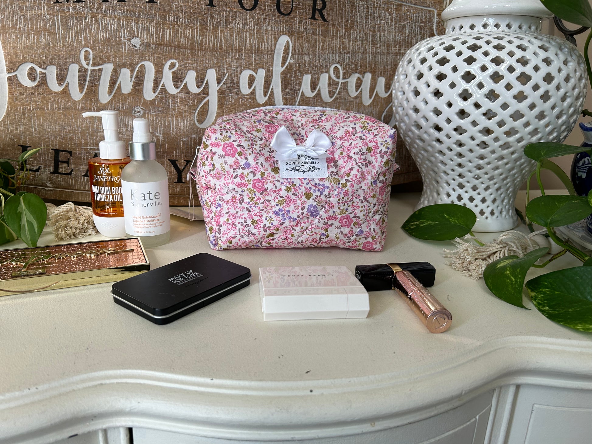 Lucy Pink Makeup Bag
