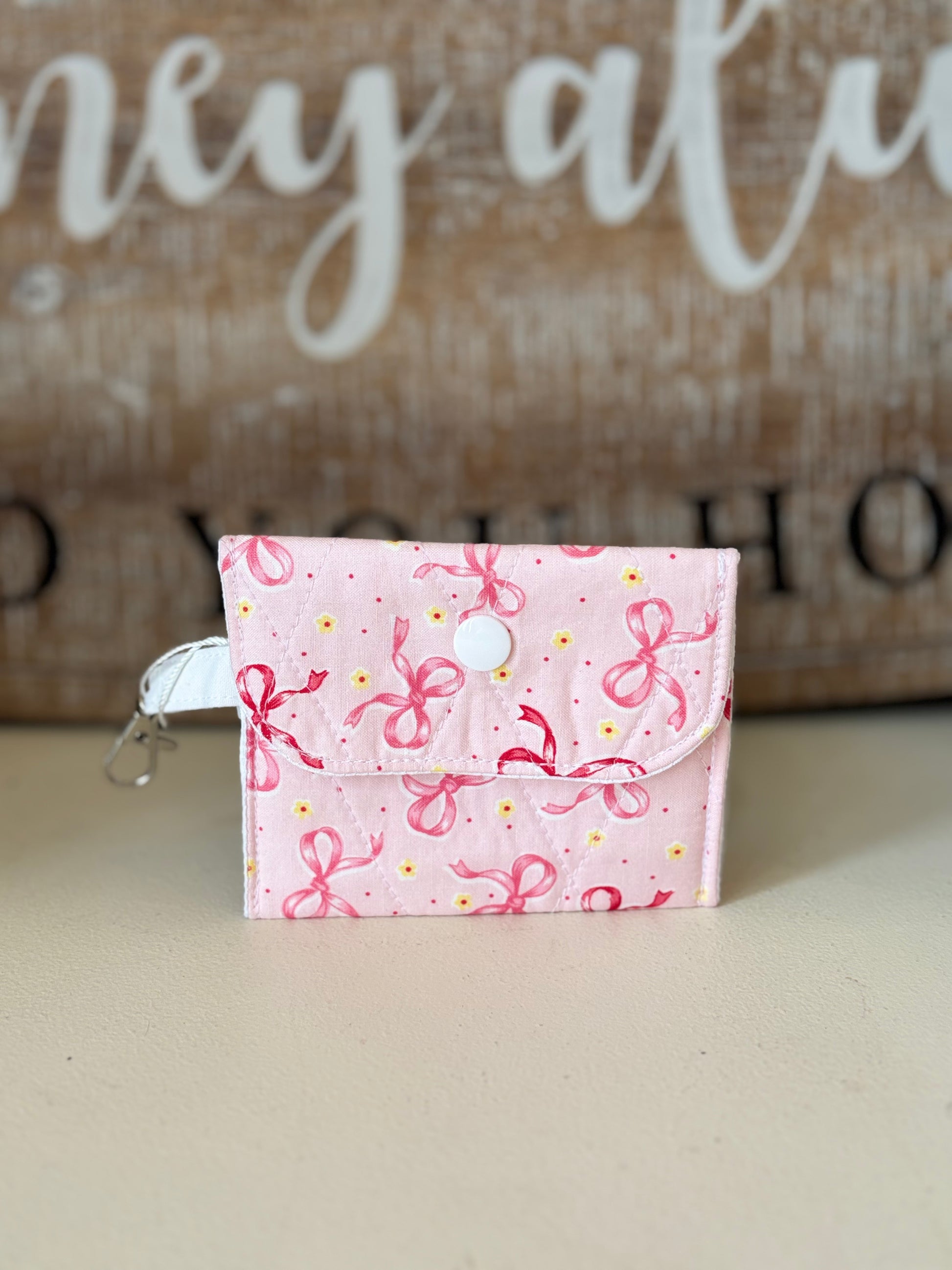Pink Bows Airpod & Earbud Case